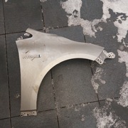 Toyota Corolla E21 sedan błotnik prawy przód