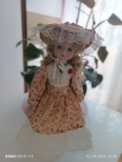 Porcelanowa lalka 