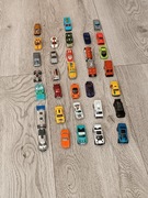 Zestaw modeli samochodów firmy Hot Wheels (ponad 30 aut)