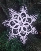 Gwiazdka szydełkowa na choinkę 