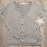 Markowy śliczny sweterek koloru jasno szarego z kieszonkami marki Esprit