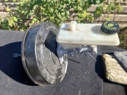 SERWO HAMULCOWE Z POMPĄ I ZBIORNICZKIEM RENAULT TRAFIC II 01-14R 8200837108