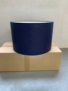 Abażur granatowy do lampy podłogowej lub wiszącej.