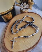 Damski  różaniec z Medjugorie