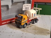 Herpa Mercedes SK z silosem