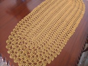 Serweta szydełkowa 83x36cm złota