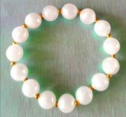 bransoletka perły biała ze złotym