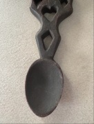 Walijska łyżka miłości Welsh Love Spoon – rzeźbione drewno, vintage