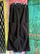 Czarne spodnie materiałowe typu Parachute o luźnym kroju Reporter Young 170