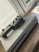 Xbox One S 1000 Gb 2 Pady