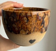 Brazowa czarka z sercem 200 ml