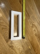 płaski kołnierz ścienny (przepust), wentylacja 27/10,5/3,5 cm