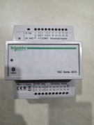 Schneider TAC XENTA 451A