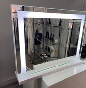 Lustro LED do makijażu