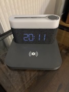 Ładowarka indukcyjna 3 w 1 lampka nocna, budzik, ładowanie telefonu zegark