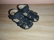 Sandałki skórzane dziecięce r. 22 (14cm)
