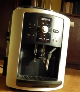 Ekspres ciśnieniowy KRUPS EA8005