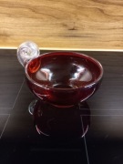 Szklana rubinowa filiżanka Huta Szkła Tarnowie