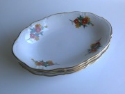 Półmiski Wałbrzych eleganckie złocone talerze zestaw 4 sztuki porcelana PRL