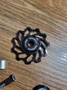 Kółko przerzutki tylnej Riderace z łożyskiem ceramicznym.