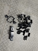 Obejma pośrednia przelotowa do paneli do słupka 60x40 antracyt 7016