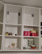 Szafka wisząca na ścianę Ikea 40