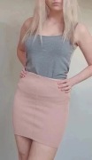 Spódnica różowa S 36 bershka pudrowy róż mini ołówkowa krótka obcisła