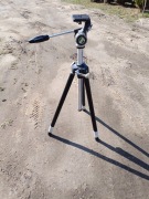 Statyw firmy Hakuba E. V. Tripod 