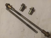 Szpilki, kotwy budowlane, pręt gwintowany i dwie nakrętki z kołnierzem