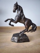 Rzeźba figura metaloplastyka konia metal