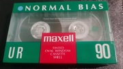 Kaseta MAXELL  UR 90