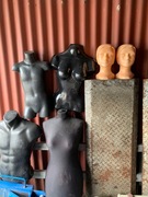 Manekiny popiersie ekspozytory krawiecki