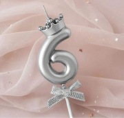 Świeczka cyferka 6 z koroną na tort urodzinowa