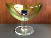 Pucharek bombonierka na stopce Leonardo szkło zielone