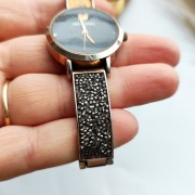 Zegarek na bransolecie Swarovski czarny model A745 Cosmic Rock 