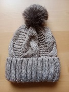 Czapka w warkocz z pomponem H&M