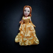 Disney Store Belle lalka pluszowa z bajki „Piękna i Bestia” 