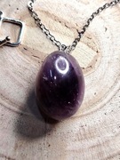 Unikatowy Wisior z Naturalnym Ametystem – Stal Szlachetna