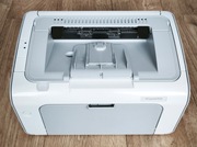 Drukarka HP Laserjet P1102-idealna, NOWY toner, kabel USB i zasilający
