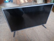 Telewizor LG z serii 32-calowych wyświetlaczy LCD uszkodzony
