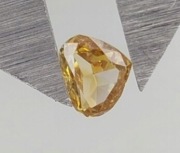 Diament naturalny 0.05CT Si1