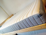 Materac IKEA Valevag 140x200, średnio-twardy