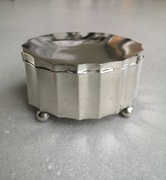 srebrna cukiernica sygnowana