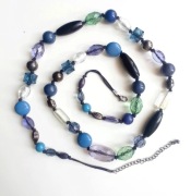 Efektowne długie korale naszyjnik niebieskie zielone fioletowe