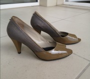 GF FERRE Gianfranco Ferre buty włoskie na szpilce czółenka skórzane r.39