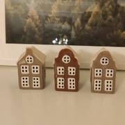 3 ceramiczne domki