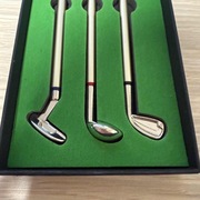 Mini golf biurowy - zestaw kijów golfowych