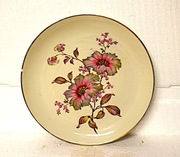 Duża porcelanowa patera ozdobna z motywem kwiatowym - uszkodzony