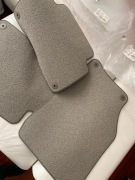 Dywaniki do Audi Q7 2005-2014 beż kardamon NOWE ORYGINALNE