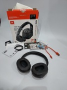 Słuchawki JBL TUNE 770 NC  stan bardzo dobry, komplet